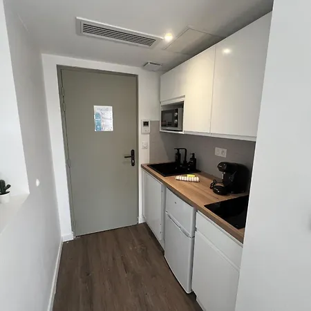 Claire Apartman