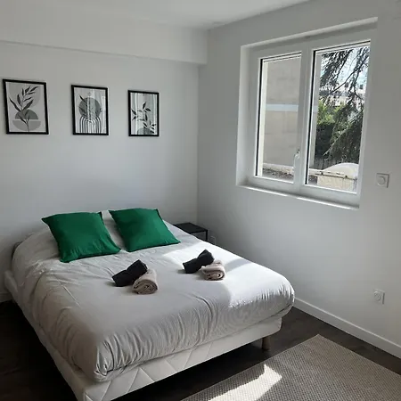 Claire Apartman
