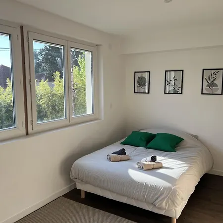 Claire Apartman Valence