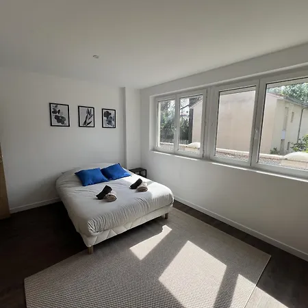 Claire Apartment
