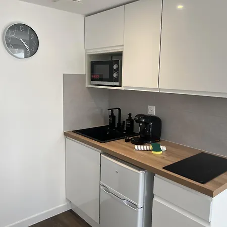Claire Apartment