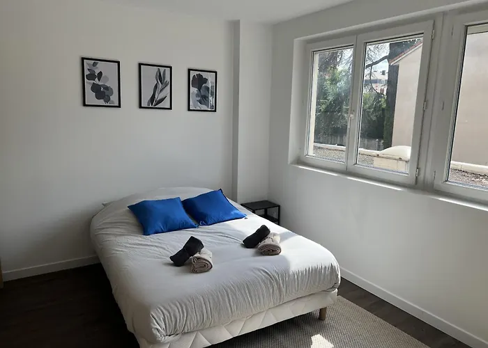 Claire Apartment